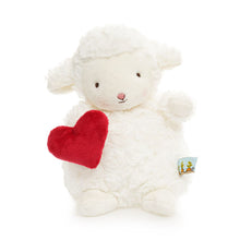 Wee Kiddo Hold a Heart